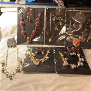 Set of 6 short necklaces